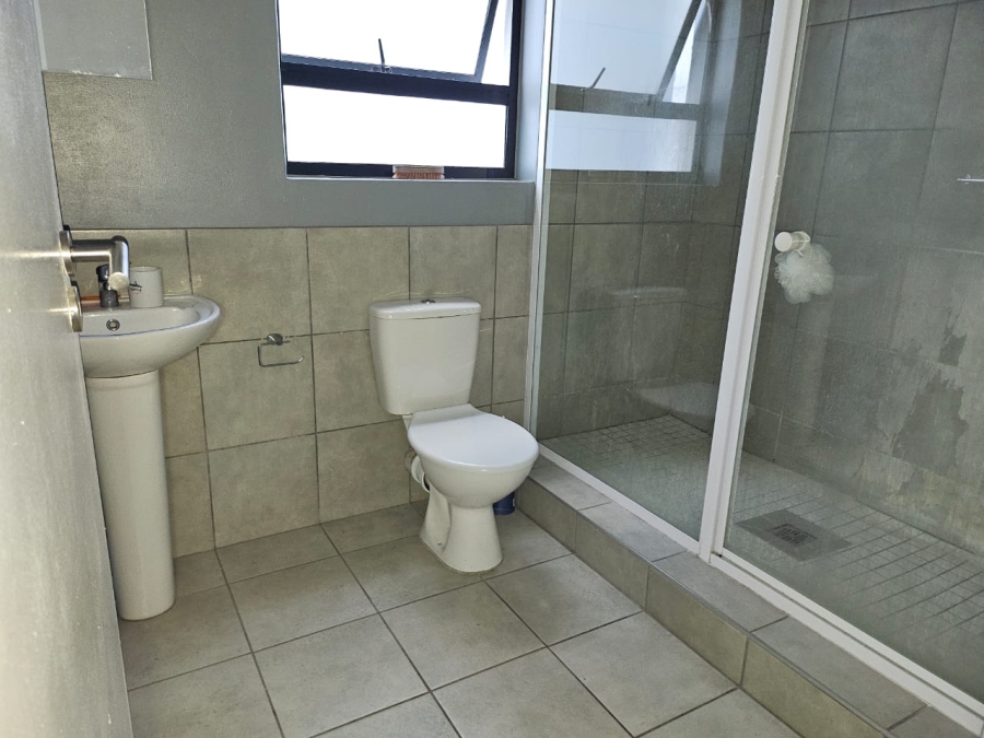 To Let 1 Bedroom Property for Rent in Parklands East Western Cape